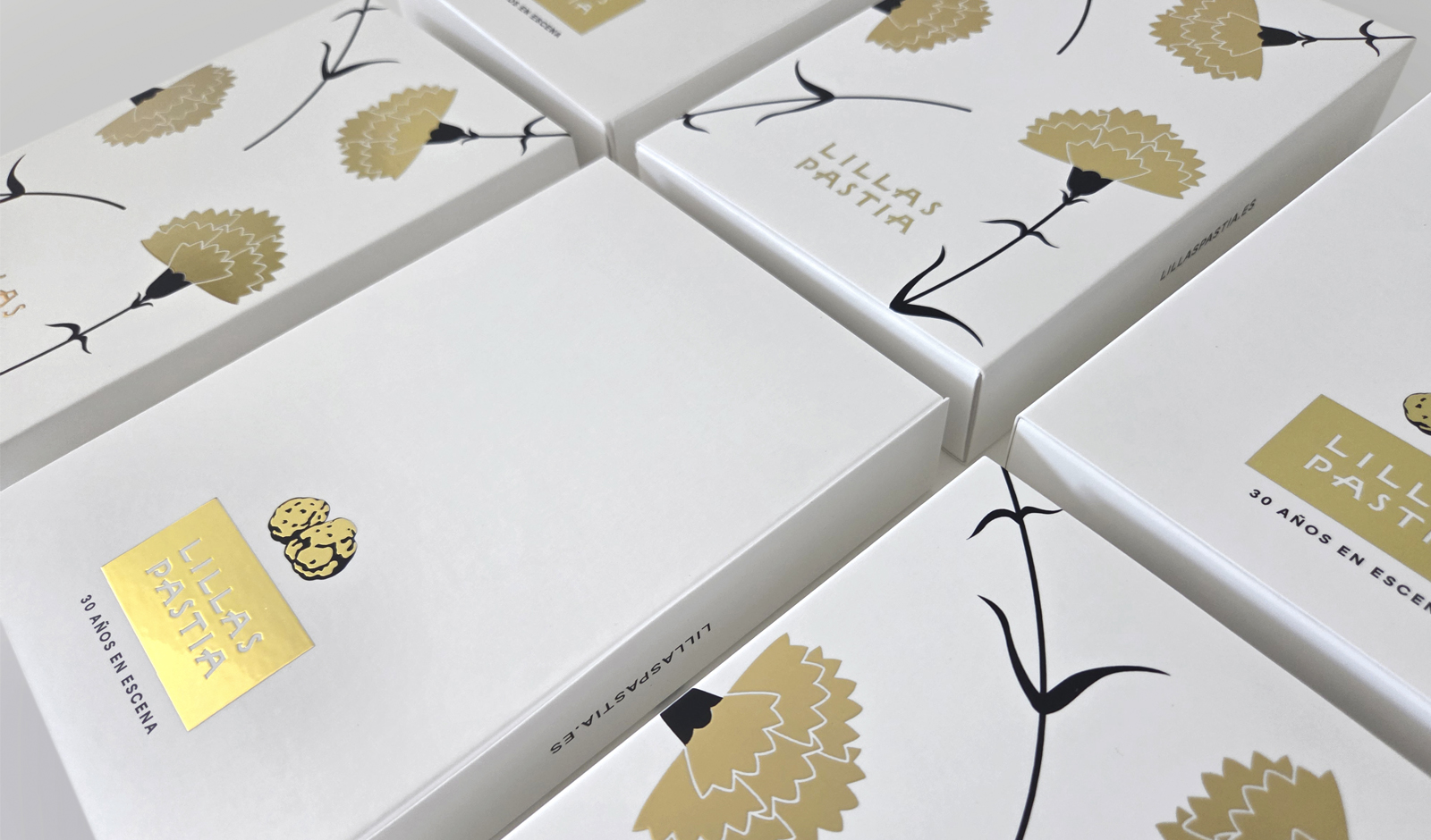 caja conmemorativa para Lillas Pastia, un restaurante con estella Michelin