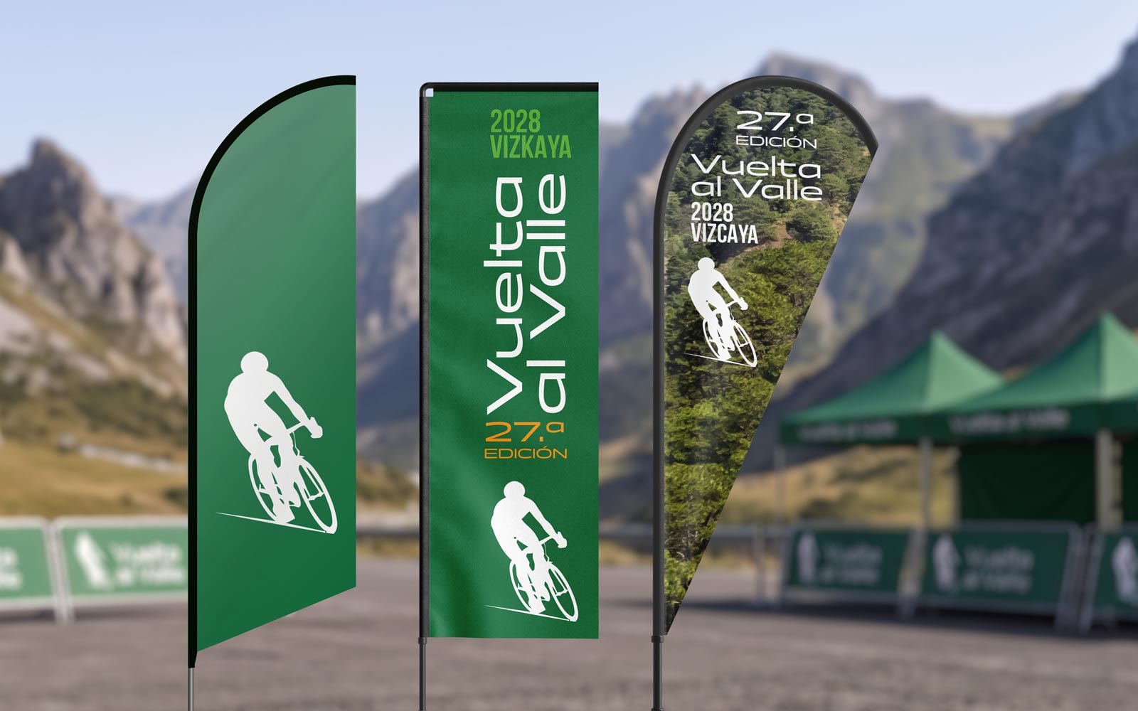 Banderolas publicitarias personalizadas para reforzar la imagen del evento y delimitar sus diferentes espacios.